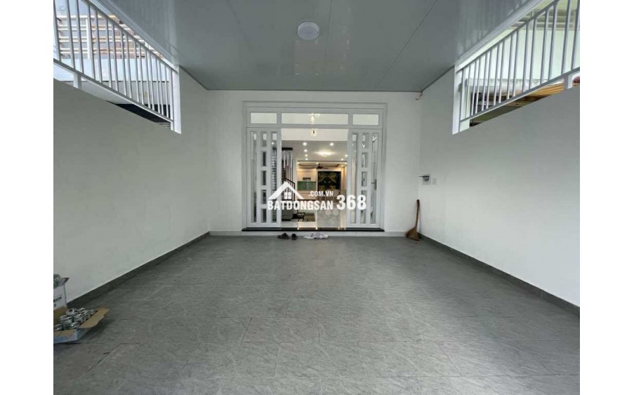 Xe hơi ngủ nhà Chu Văn An , P12 ( Nay là phường Bình Thạnh ) Q Bình Thạnh , 80,6m2 công Nhận, 88m2 thực tế (4,8x18) chỉ 11,x tỷ TL