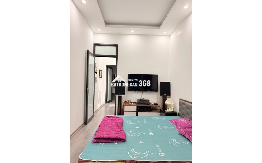 NHANH TAY! Nhà Lĩnh Nam 4 tầng, 30m2, nhỉnh 4 tỉ - Giá tốt nhất Hoàng Mai!