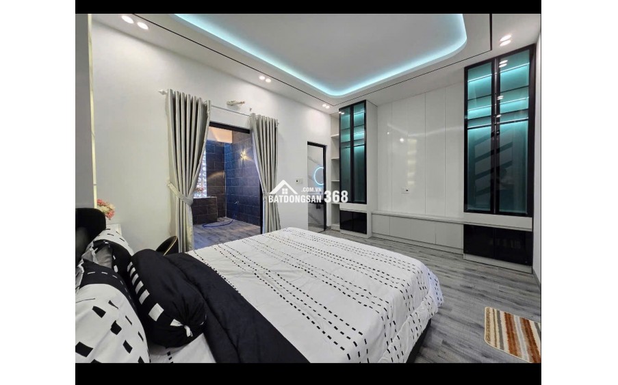 + Nhà 4 tầng kinh doanh, mặt tiền đường châu thị vĩnh tế, sát đỗ bá, khu phố đi bộ và ẩm thực đông vui 24/24h.