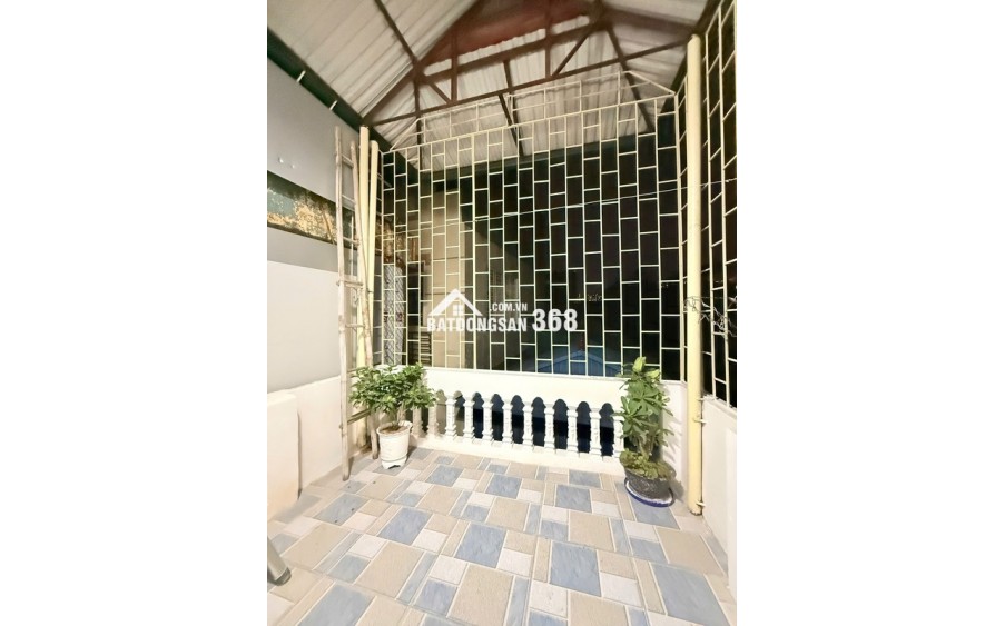 NHANH TAY! Nhà Lĩnh Nam 4 tầng, 30m2, nhỉnh 4 tỉ - Giá tốt nhất Hoàng Mai!