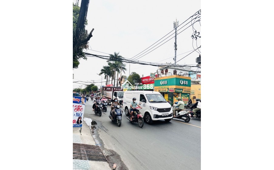 Chủ bán gấp mặt tiền kinh doanh trục đường chính Lê Văn Khương của Quận 12.
GIẢM CHÀO 200 TRIỆU; GIÁ MỚI 9 TỶ 300 TRIỆU