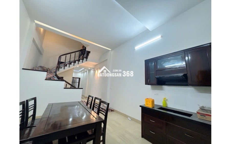 Cần Bá.n nhà MINH KHAI - HBT : NGÕ THÔNG TỨ TUNG – GẦN Ô TÔ - DÂN XÂY