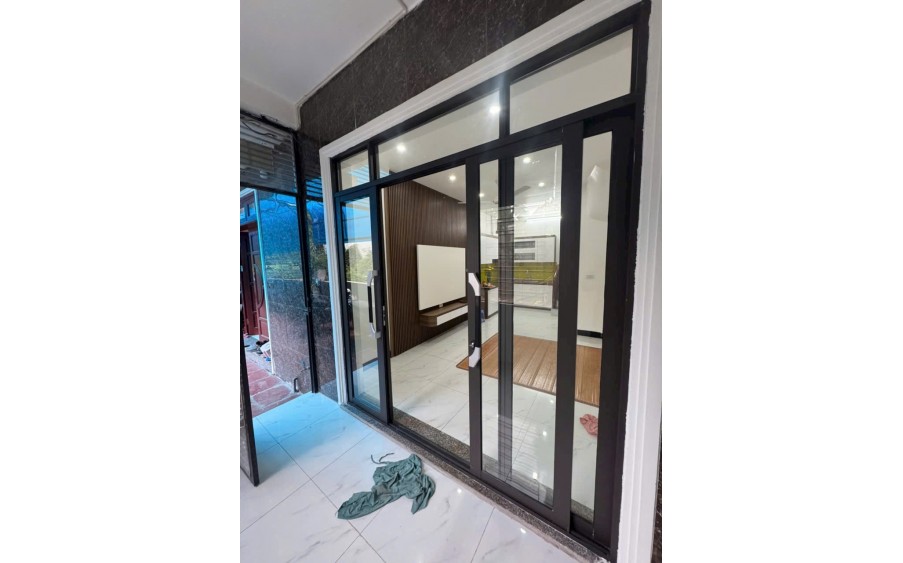 Bán nhà Lphụng châu Chương Mỹ Hà Đông LÔ GÓC dt 30m