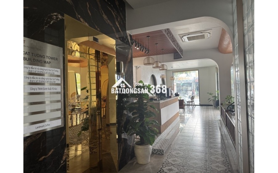 bán nhà phố Yên Xá, Thanh Trì, lô góc 2 mặt tiền, 230m2, 7 tầng thang máy, giá 83 tỉ