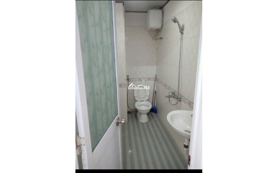 + Bán dãy nhà trọ 2 mặt tiền đường 10,5m và 7,5m, gần trường PTTH Tôn Thất Tùng và chợ lại hiên đông, sơn Trà.
