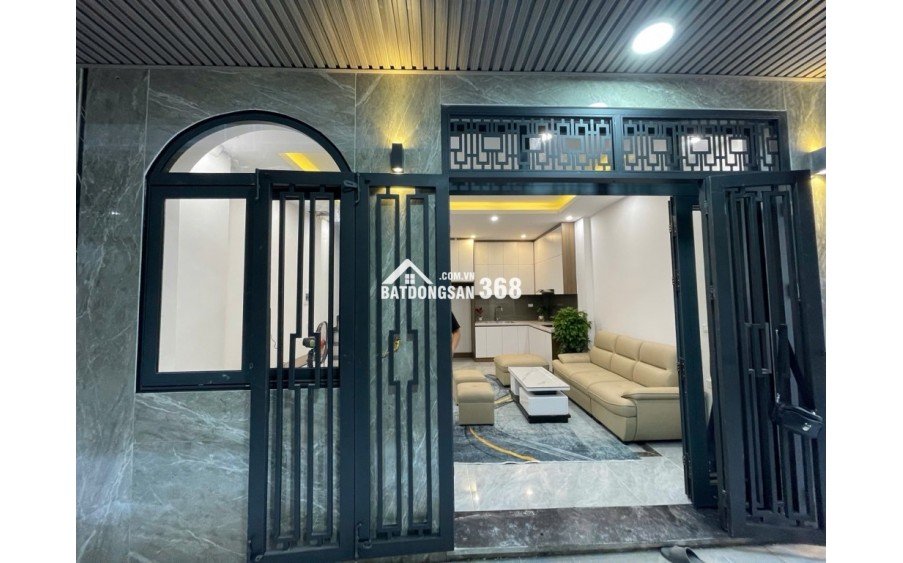 Bán nhà phố Yên Hoà, 5 Tầng 4 ngủ, tiện ích ngập tràn, gần trường học, chợ, vài bước ra phố, Giá nhỉnh 8 Tỷ