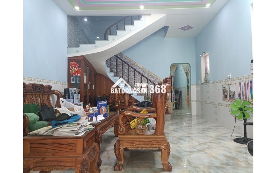 NHÀ 2 TẦNG BTCT - XÂY TƯỜNG 20CM - CÁCH ĐẠI HỌC TÀI CHÍNH MARKETING 50M - CÓ PN TRỆT - SÂN ĐỂ Ô TÔ = 5.8 tỷ