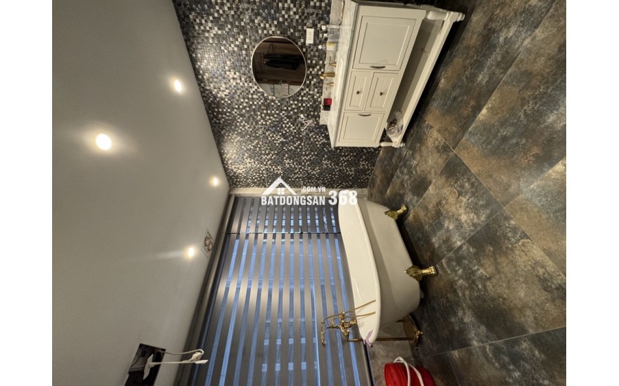 Bán nhà phố Nguyễn Ngọc Nại, 43m2, 11 tỷ tỷ