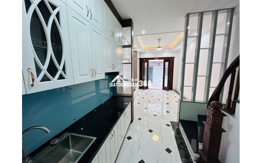 6,5 tỷ có nhà Phú Đô, lô góc 35m2, 5 tầng, dân xây