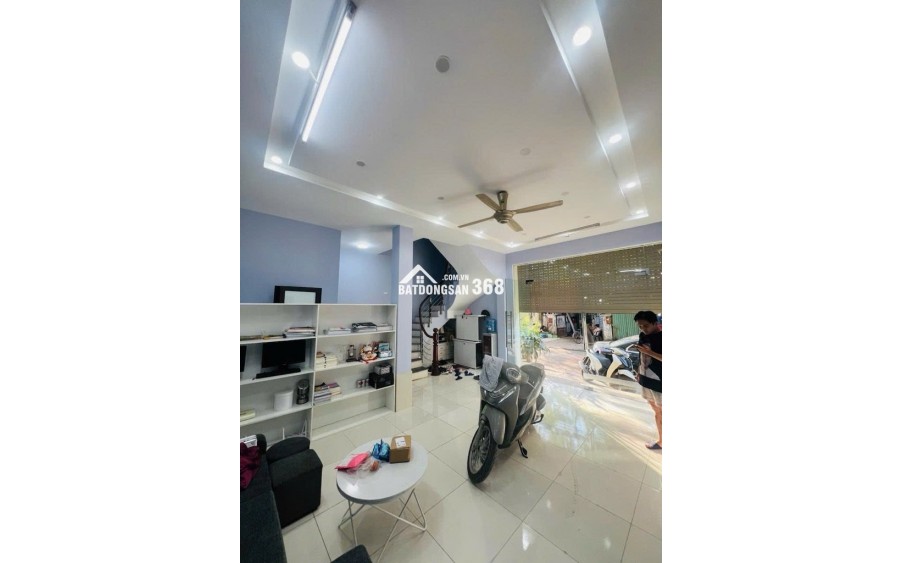 Nhà Phú Đô, lô góc, dân xây 40m2, 5 tầng chỉ 7 tỷ