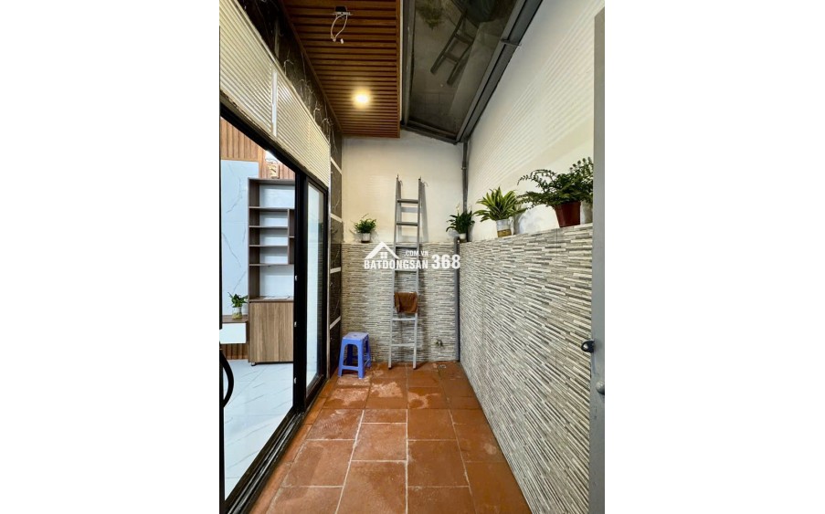 Bán nhà Kim Giang 39 m2 x 5 tầng, 7,25 tỷ, nhà 2 mặt tiền