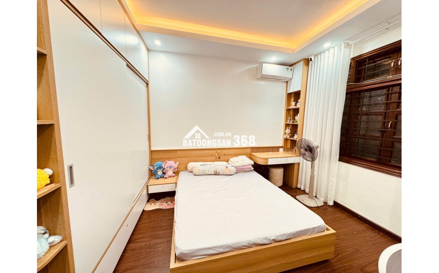  Mặt phố quận Đống Đa – 5 tầng lô góc – Kinh doanh sầm uất – Giá chỉ 10.2 tỷ! lh 0326 213 286