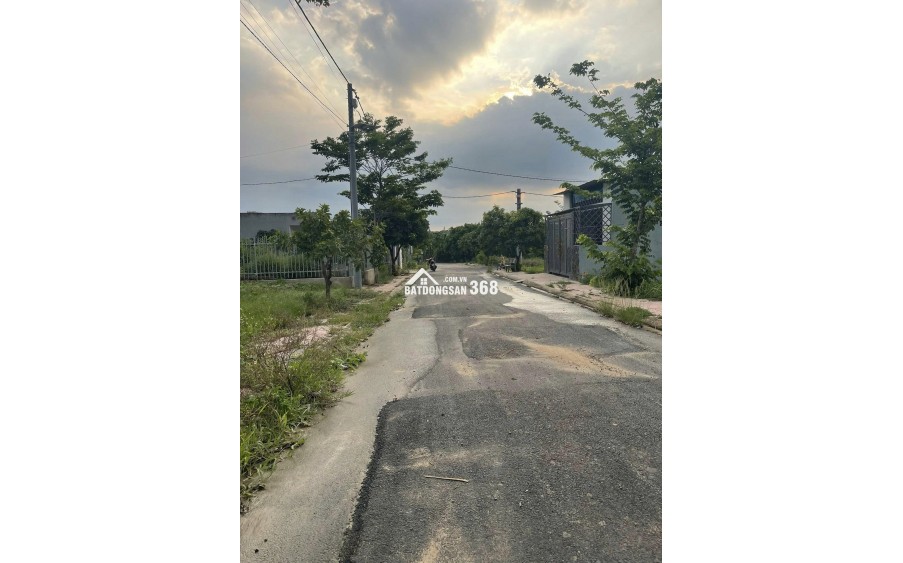 Bán lô đất gần chợ Trà Cổ - giá 1,35 tỷ 165m2, xã Bình Minh, Đồng Nai