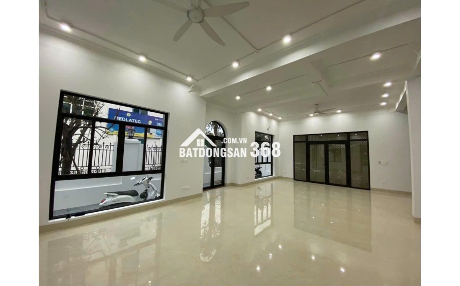 Bán nhà mặt phố Sa Đôi Đại Mỗ Nam Từ Liêm lô góc 3 mặt thoáng diện tích 210m2x 4 tầng MT 15m2 giá nhỉnh 60 tỷ
