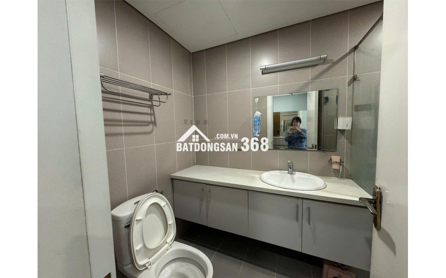 Cần bán gấp căn hộ R3 – Goldmark City
 136 hồ tùng mậu