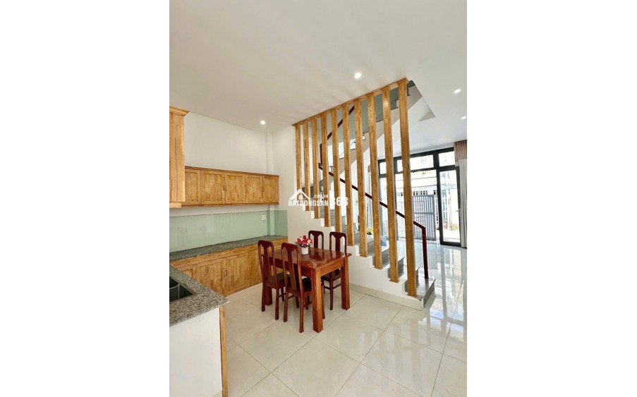 BÁN NHÀ MỚI XÂY – 80M² – 1 TRỆT 1 LẦU – 3PN – TRUNG TÂM TP TÂN AN – GIÁ CHỈ 2 TỶ 3