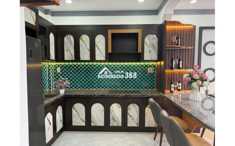 BÁN NHÀ MÊ HẺM XE HƠI NÉ NHAU 181 QUANG TRUNG MẶT TIỀN
 Nhà mê kiên cố - thiết kế hiện đại - Full nội  thất : 1 PK - 1 Bếp - 2 PN - sân đậu xe