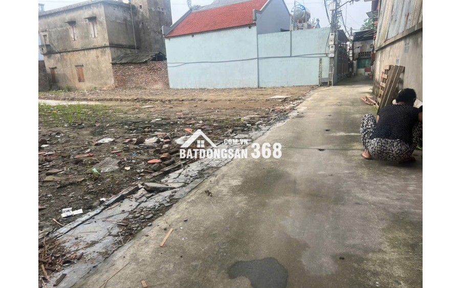 giá sập sàn chỉ 1.2 tỷ  Đất nền tại KĐT Phù Khê, Đường 271, Phường Phù Khê, Từ Sơn, Bắc Ninh. Với diện tích 40m2, mặt tiền 4m và ngõ vào rộng 3m, phù