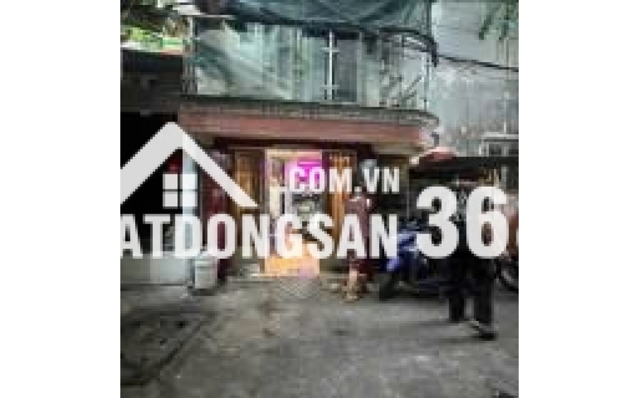 NHÀ TPHCM HÀNG HIẾM BÌNH TÂN GIÁP TÂN PHÚ 3 TẦNG ĐÚC -FULL TIỆN NGHI  - SÁT MẶT TIỀN -VỊ TRÍ ĐĂT ĐỊA - SỔ HỒNG RIÊNG - Ở NGAY - GIÁ TỐT NHẤT KHU VỰC