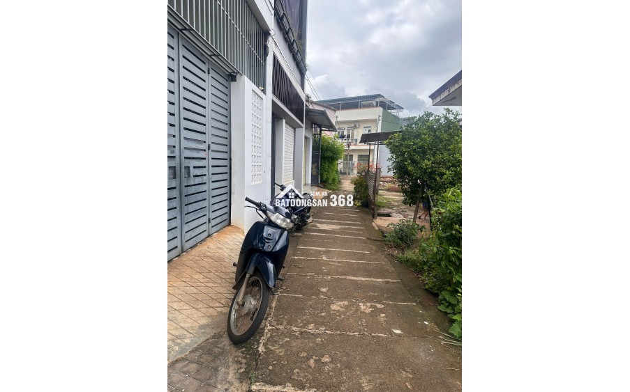 BÁN NHÀ HẺM  QUANG TRUNG PHƯỜNG TÂN TIẾN ( CŨ)  CÁCH TRUNG TÂM NGÃ 6 1KM
 GIÁ CHỈ 1TY499