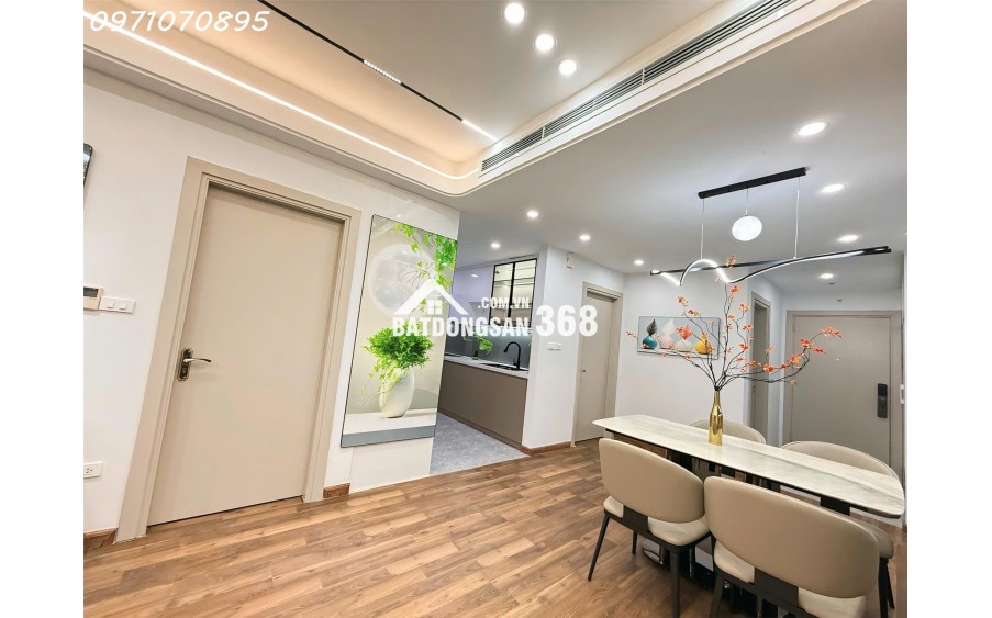  CĂN HỘ ĐẸP TẠI GOLDMARK CITY – TẦNG TRUNG R3 
 Chỉ 6 tỷ xxx – Có SỔ -sẵn slot oto.