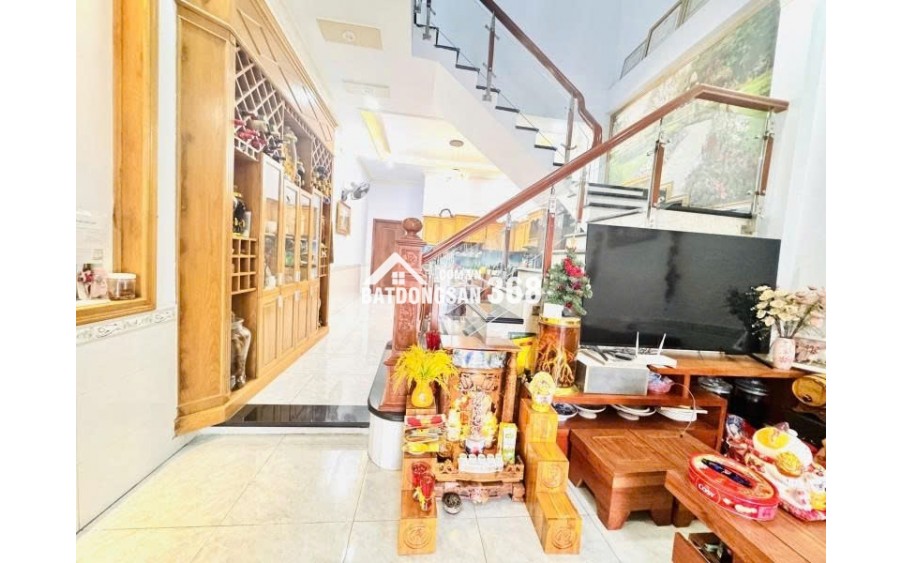 NHÀ ĐẸP TRUNG TÂM ĐÔNG HÒA – ĐƯỜNG Ô TÔ THÔNG TỨ TUNG – NHÀ ĐẸP VÀO Ở NGAY
