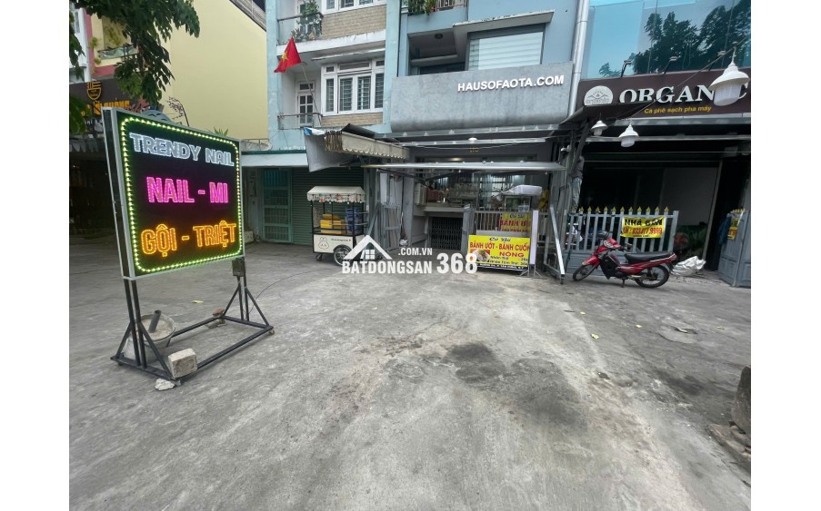 Quận 7 ! CHỐT NHANH , CHO THUÊ MB VỈA HÈ 50 m2 ( 5m x 10m ) BAO ĐẸP , ĐỐI DIỆN CC CAO CẤP HIM LAM, Tel : 0902956655 ( chính chủ )