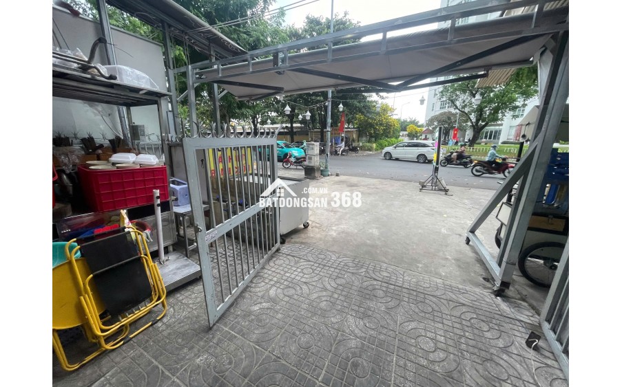 Quận 7 ! CHỐT NHANH , CHO THUÊ MB VỈA HÈ 50 m2 ( 5m x 10m ) BAO ĐẸP , ĐỐI DIỆN CC CAO CẤP HIM LAM, Tel : 0902956655 ( chính chủ )