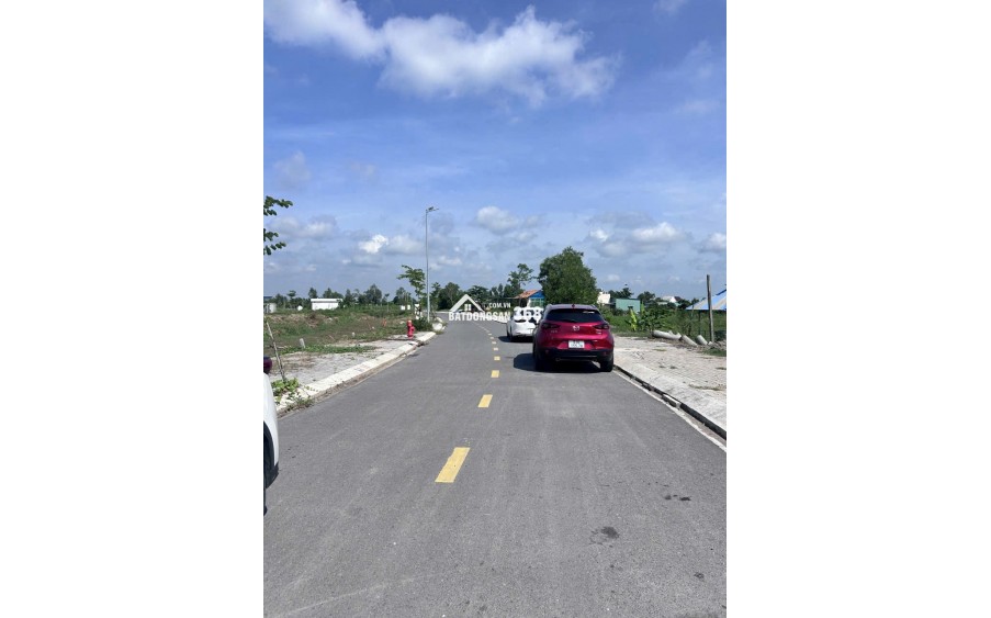 Đất đẹp mặt tiền trung tâm Cần Đước