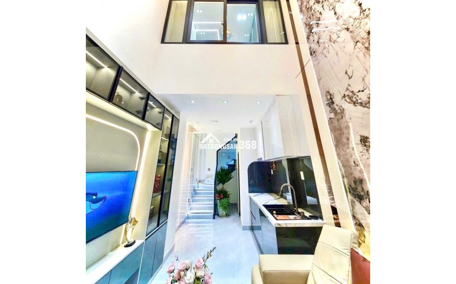 Nhà Quận 3- hẻm xe tải Nguyễn Thiện Thuật- Ngang hơn 3m- 4 tầng Full nội thất: 5 tỷ hơn. 0933910039