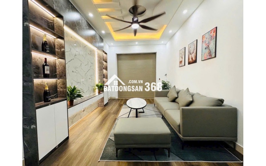 Siêu phẩm lô góc tập thể tầng 1 Trường Chinh 3 mặt thoáng, full đồ ở ngay. ô tô đỗ cầu thang 3PN + 2WC khép kín giá nhỉnh 4 tỷ dt 85 m2