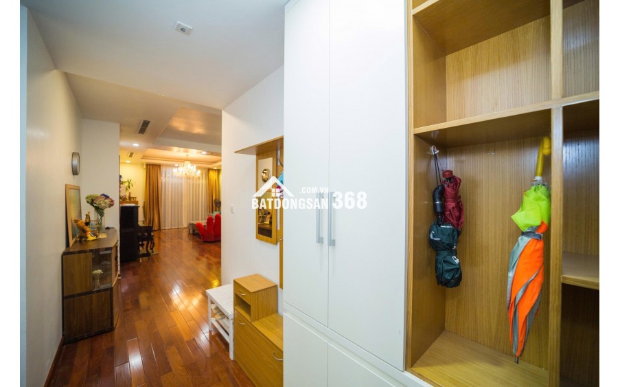 ROYAL CITY - R2 145m² - Tầng cao - Căn hộ chung cư - 3PN Hướng ban công Đông Nam Nội thất cơ bản