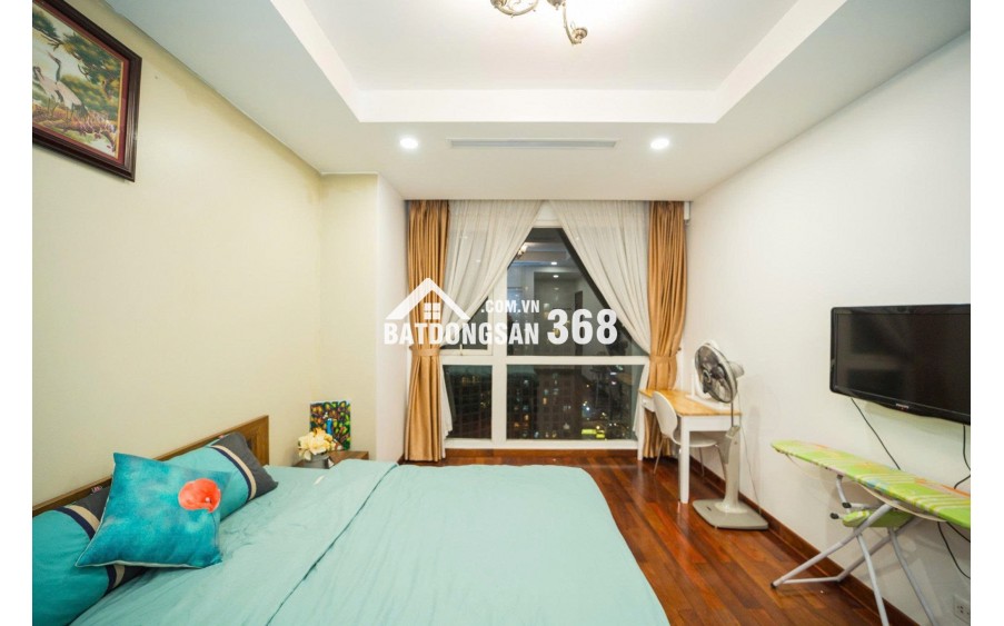 ROYAL CITY - R2 145m² - Tầng cao - Căn hộ chung cư - 3PN Hướng ban công Đông Nam Nội thất cơ bản