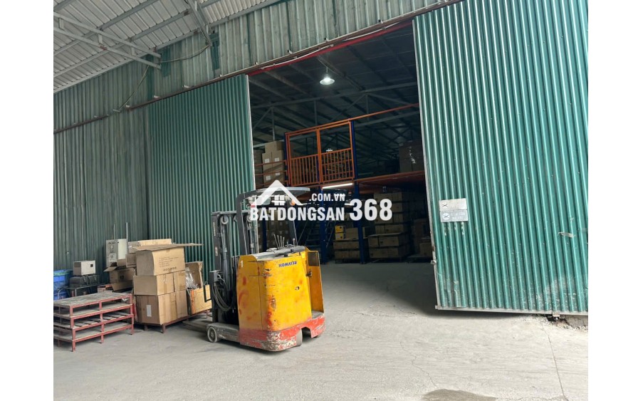 Cho thuê 700m-3500m  kho xưởng tại Cầu Diễn