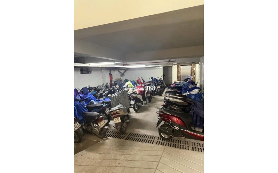 Hiếm bán tòa nhà mặt phố Bà Triệu, Hàng Bài, Hoàn Kiếm DT 75m2, 8 tầng thang máy, có hầm, KD siêu đỉnh cao