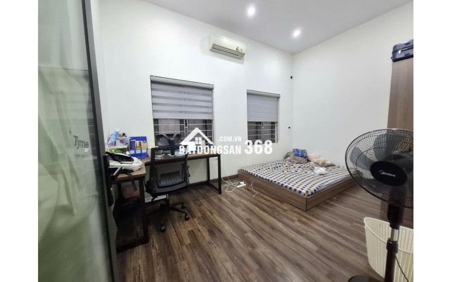 Nhà Trần Quốc Hoàn 60m2 x 4T x MT5m, PLô, ô tô, giá 21.8 tỷ