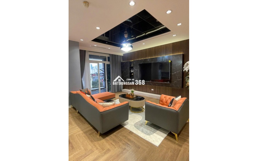 Bán Căn Hộ Cao Cấp Royal City R2 – 181m² – Tầng Thấp – 4PN – Ban Công Tây Nam – Đông Nam