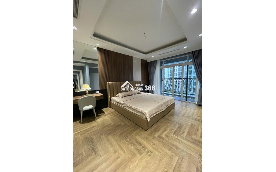 Bán Căn Hộ  Royal City 130m² – 2PN Rộng Rãi – View Đẹp – Tầng Cao – Hướng  Mát Mẻ
