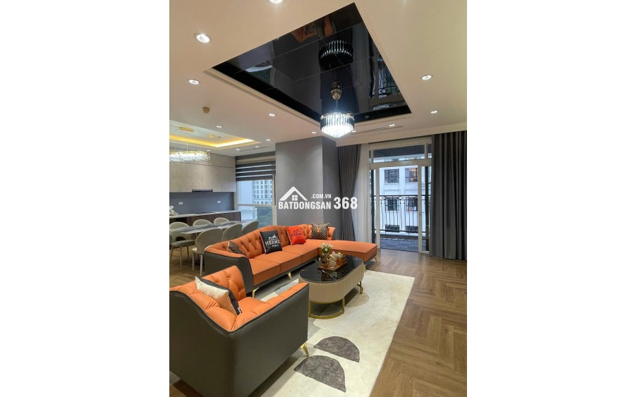Bán Căn Hộ  Royal City 130m² – 2PN Rộng Rãi – View Đẹp – Tầng Cao – Hướng  Mát Mẻ