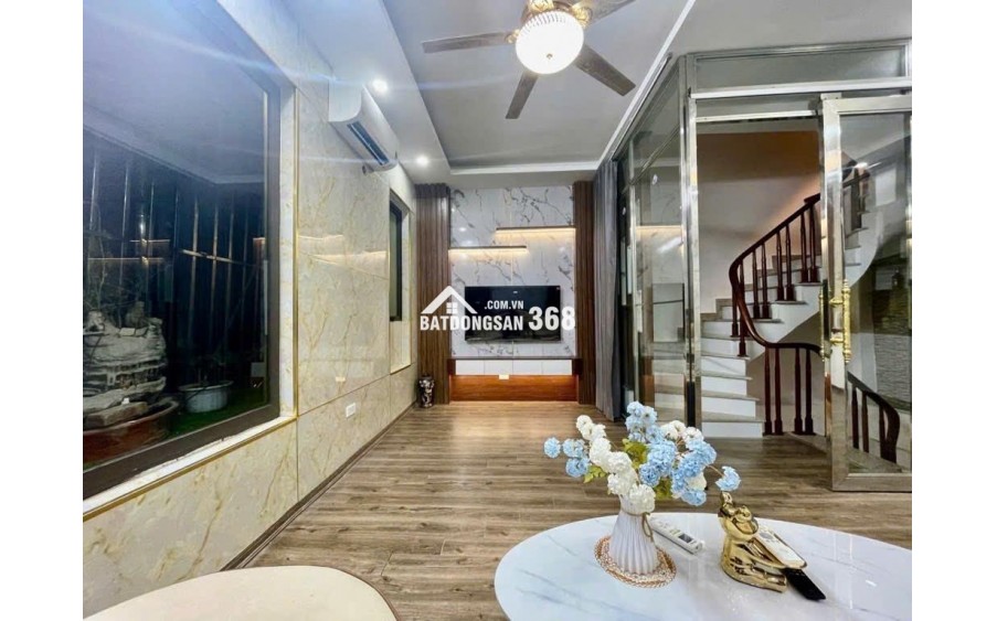 HOA HẬU THANH XUÂN- PHÂN LÔ 6 TẦNG CÒN MỚI ĐẸP- Ô TÔ ĐỖ CỬA- KINH DOANH TẤP NẬP- FULL NỘI THẤT
