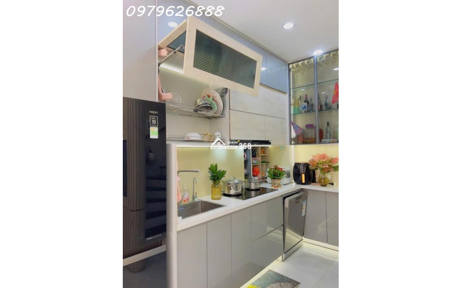 NHÀ ĐẸP HÀ ĐÔNG Ở NGAY. ĐƯỜNG THÔNG HÈ THOÁNG, CÁCH ĐƯỜNG LỚN 10M
30x5T