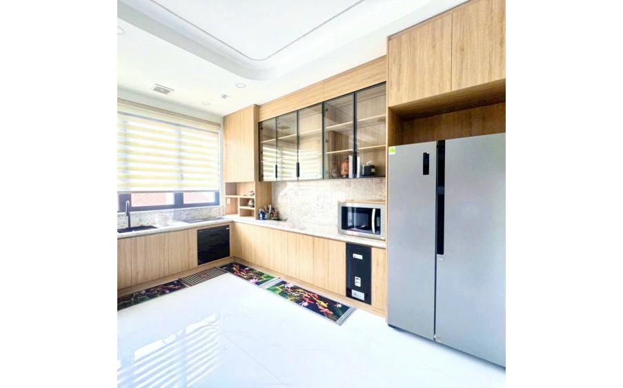 35 Triệu: nguyên căn MẶT TIỀN Phan Đăng Lưu- Ngang 6m cao 4 Tầng 4 Phòng FULL nội thất. 0933910039