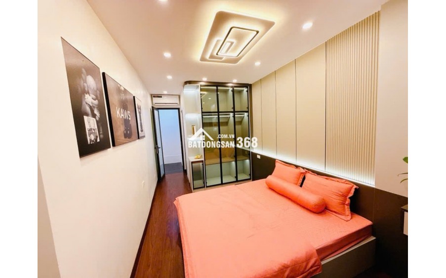 Bán Nhà mặt phố Hoàng Văn Thái – 30m²x 2 tầng – Kinh doanh sầm uất – Giá chỉ 5.19 tỷ!