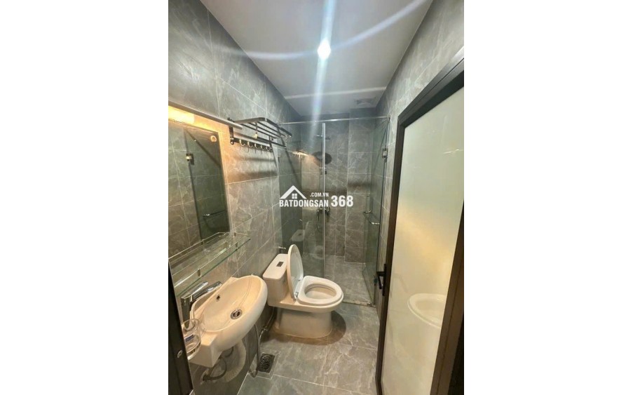 Bán nhà ngõ Đường Láng, Đống Đa, 40m2 x 5 tầng, 6PN, Sổ Đỏ, 10.5 tỷ. LH: 0568433999