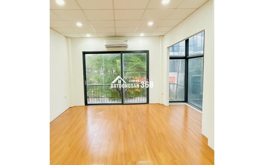 8 Tỷ nhỉnh: MẶT TIỀN Quận 10 cư xá Đồng Tiến, căn góc 2 mặt tiền 3 tầng, thu nhập 1Ty3. 0933910039