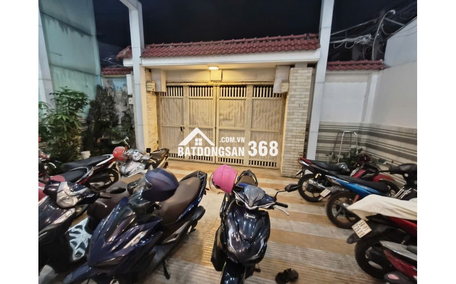 VIP TRƯỜNG THỌ - THANG MÁY SỊN SÒ- HẺM 7 CHỖ. OTO NGỦ TRONG SÂN. NHÀ XÂY 4 TẦNG, HOÀN CÔNG CHUẨN CHỈNH. XÁCH VALI VÀO Ở NGAY - GIÁ CHỈ 8TỶ HƠN. SẴN