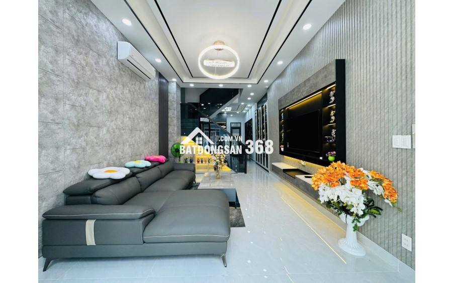 chính chủ bán gấp nhà đẹp hxh full nội thất giá chỉ 7.45 tỷ tại quận 7
