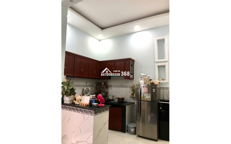 bán nhà 4x14 cấp 4 còn mới , gần huỳnh tấn phát nhà bè quận 7