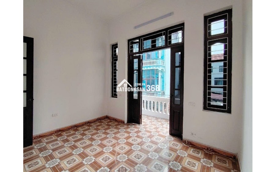 Bán Nhà Đông Khê 70m,3 tầng, 6.2 tỷ sổ đỏ cc. NGÕ RỘNG Ô TÔ ThÔNG , VỊ TRÍ ĐẸP, NỘI THẤT ĐẦY ĐỦ. XÂY ĐỘC LẬP, THOÁNG SÁNG.