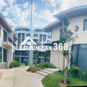 L'aurora Phu Yen Dự án nghỉ dưỡng 5* đầu tiên ở Phú Yên sở hữu vị trí đắc địa 4 mặt tiền đường sát biển.